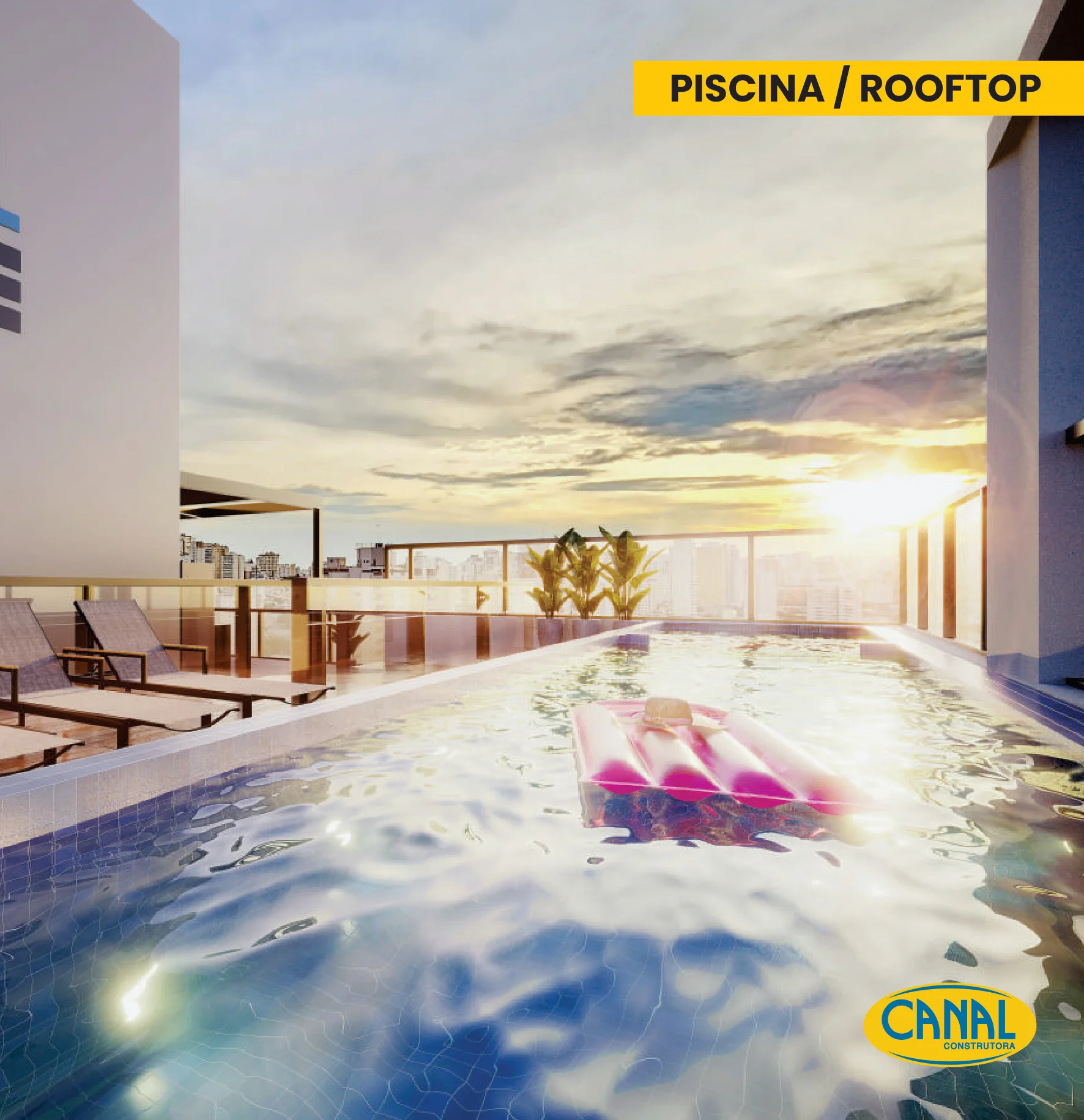 Piscina no Rooftop com vista panorâmica da baía de Vitória e deck molhado