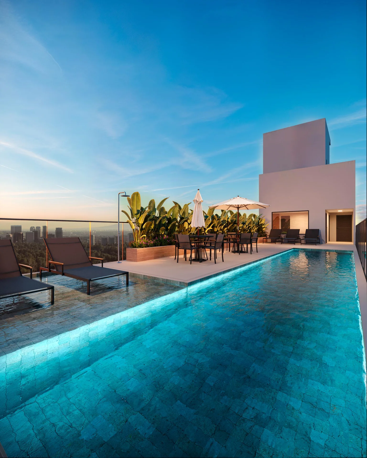 Piscina com Prainha e Solarium no Rooftop Panorâmico